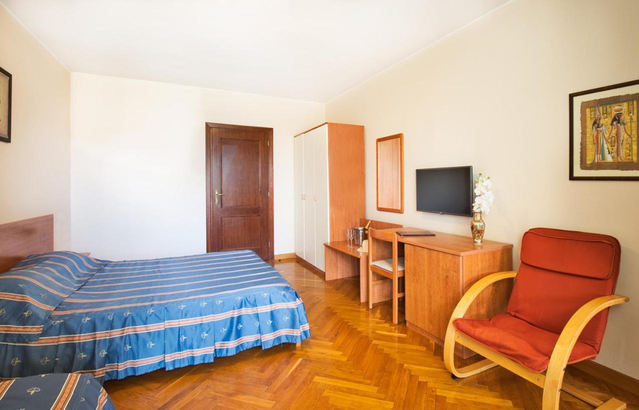 Villa Sveta Eufemija Bed End Breakfast I ロヴィニ エクステリア 写真
